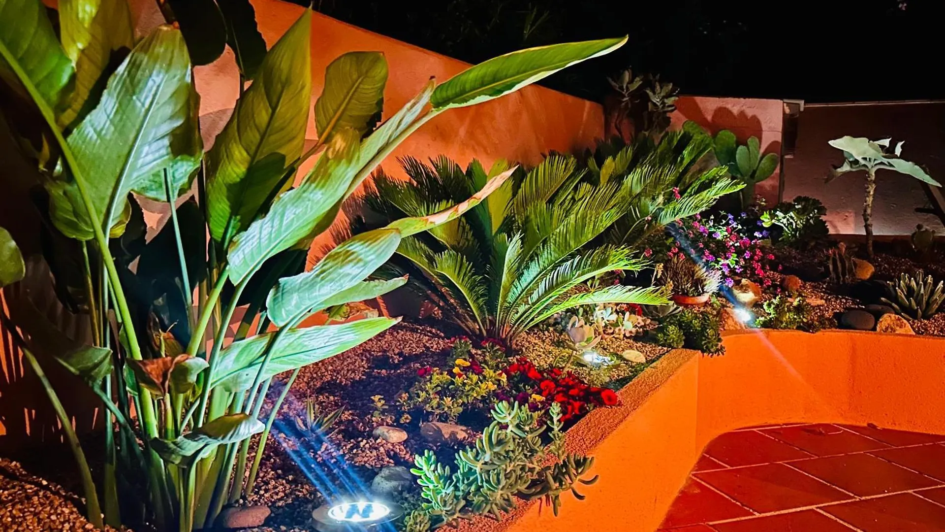 Il Giardino Davanti Al Mare Orosei
